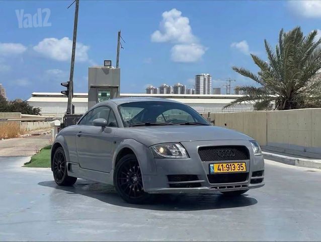 אאודי TT