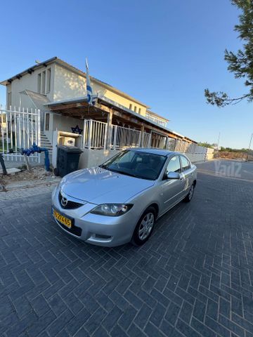 מודעת רכב מאזדה 3