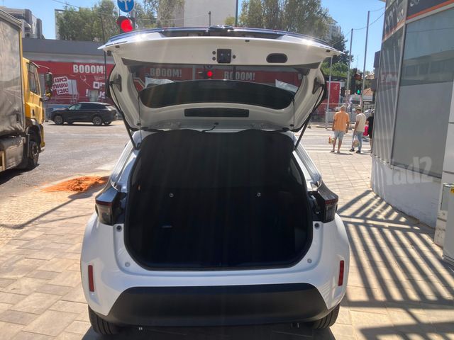 טויוטה יאריס קרוס
