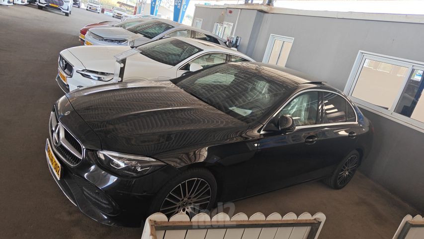 מודעת רכב מרצדס-בנץ C-class