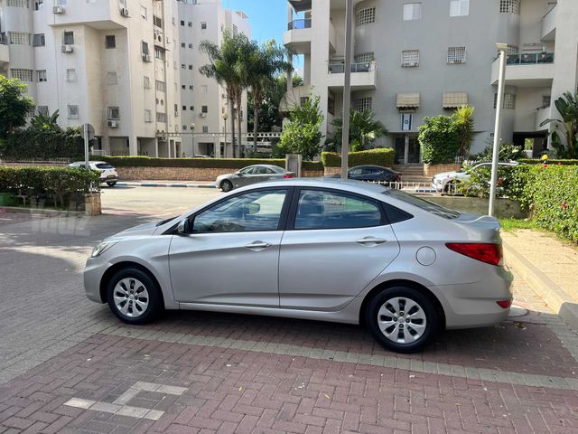 יונדאי אקסנט i25