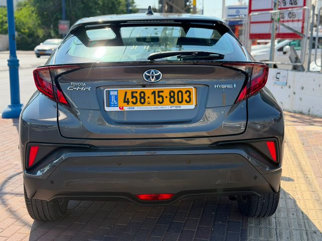 טויוטה C-HR