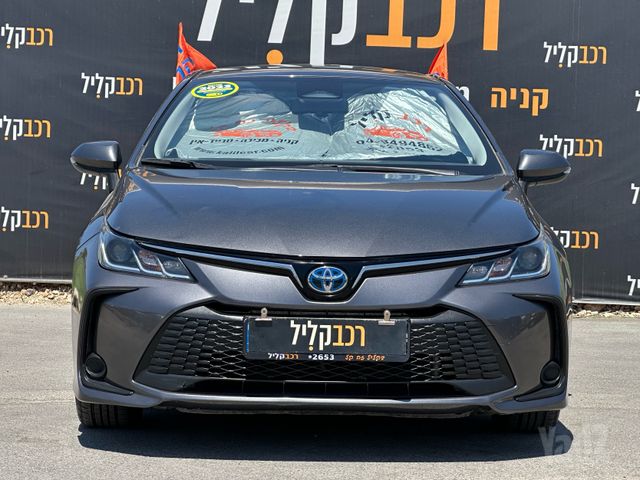 טויוטה קורולה