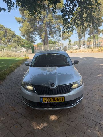 סקודה ראפיד