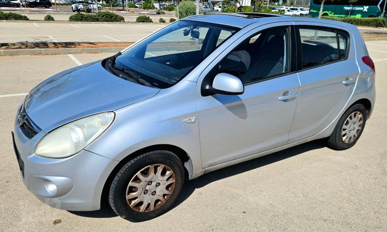 מודעת רכב יונדאי i20