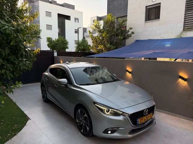 מאזדה 3