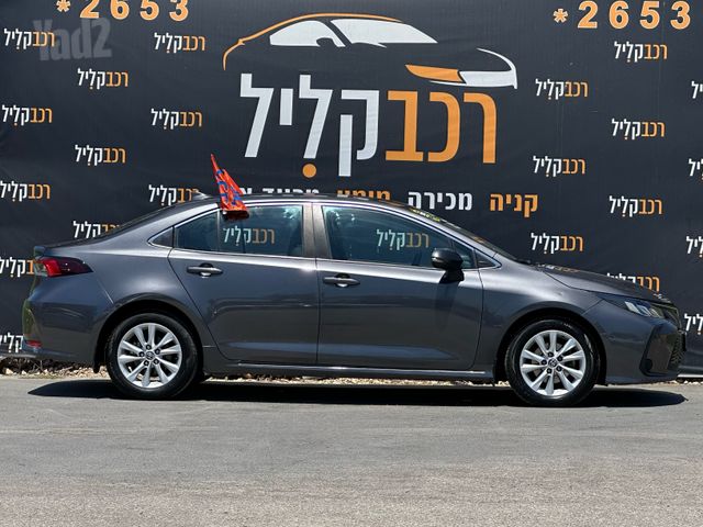 מודעת רכב טויוטה קורולה 1