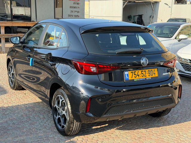 אם ג'י MG3