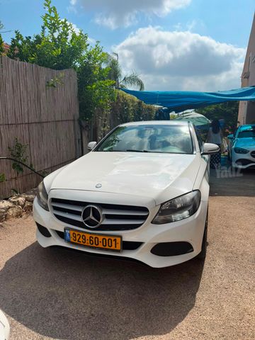 מודעת רכב מרצדס-בנץ C-class