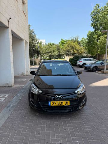יונדאי i20