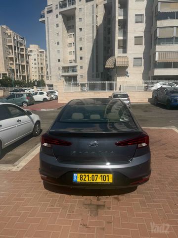 יונדאי אלנטרה
