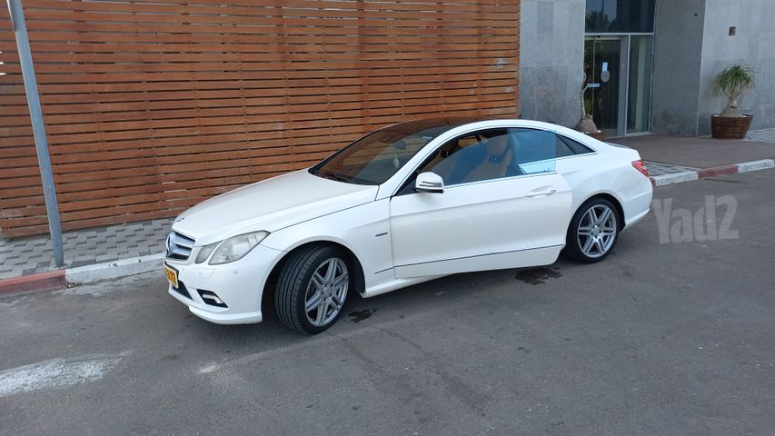 מודעת רכב מרצדס-בנץ E-class