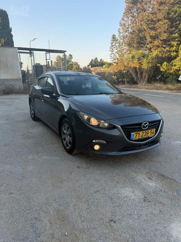 מודעת רכב מאזדה 3