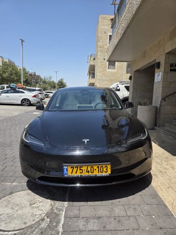 טסלה מודל 3