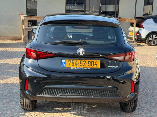 אם ג'י MG3