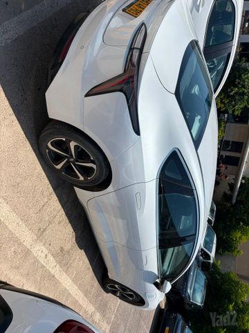 אי.וי איזי Limo