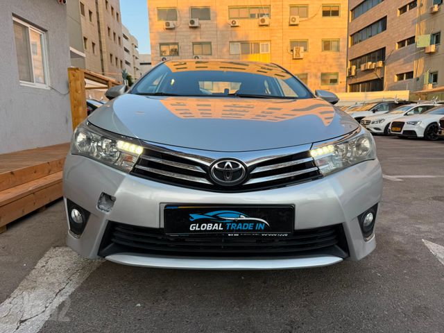 טויוטה קורולה