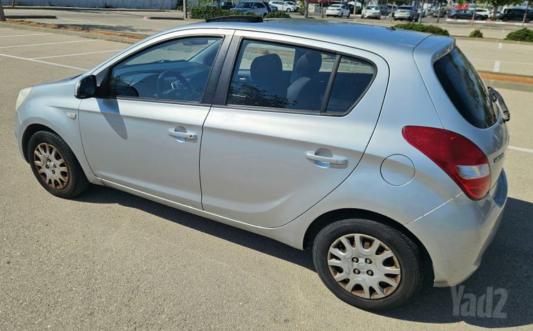 יונדאי i20