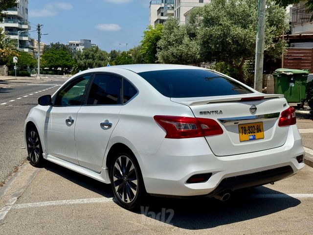 ניסאן סנטרה