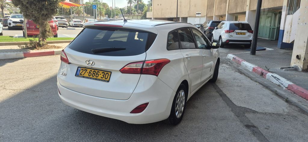יונדאי i30