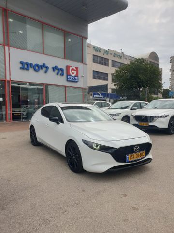מודעת רכב מאזדה 3