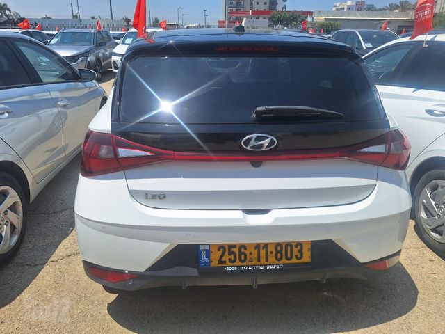 יונדאי i20