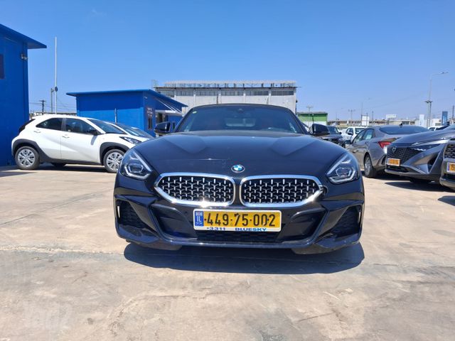 ב מ וו Z4