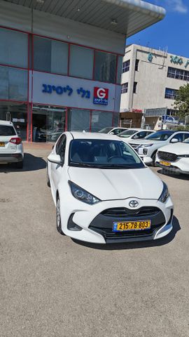 טויוטה יאריס