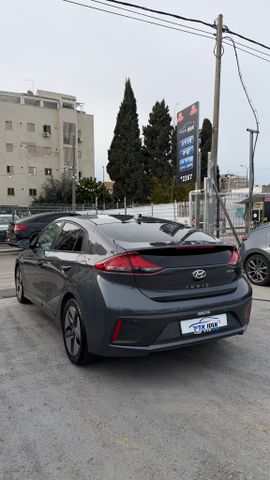 יונדאי איוניק