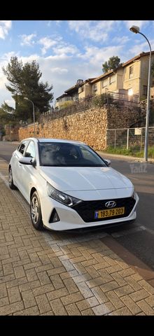 יונדאי i20