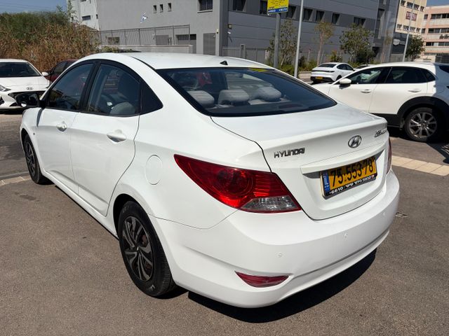 יונדאי אקסנט i25