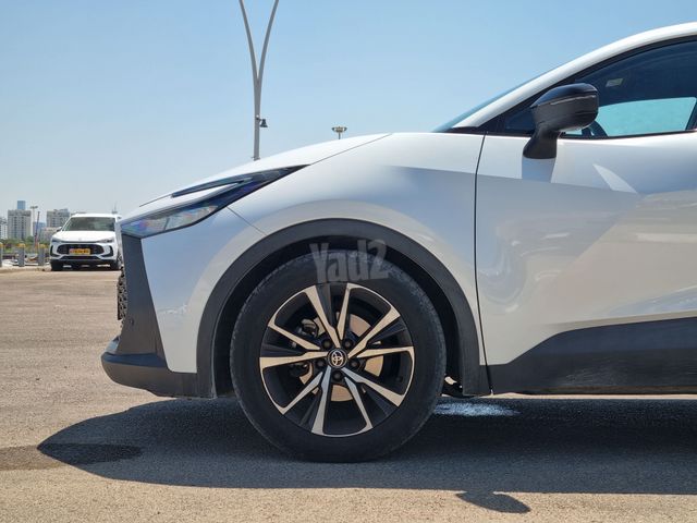 טויוטה C-HR