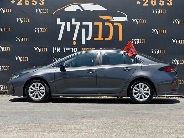 טויוטה קורולה