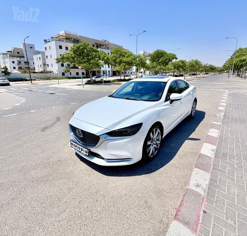 מודעת רכב מאזדה 6