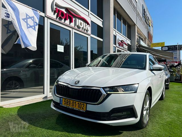 סקודה אוקטביה