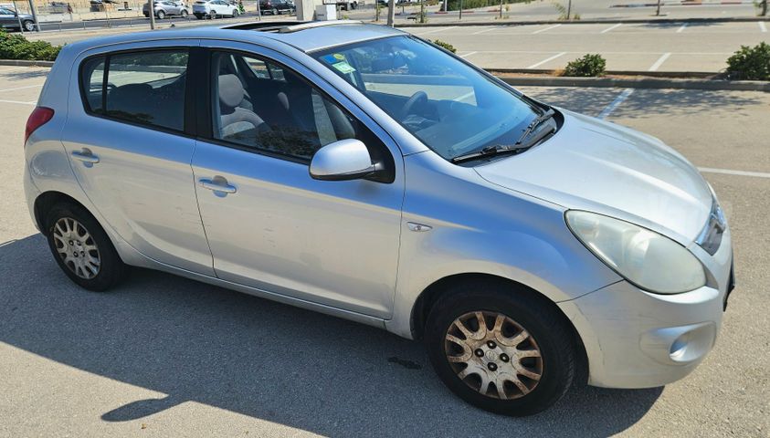 יונדאי i20