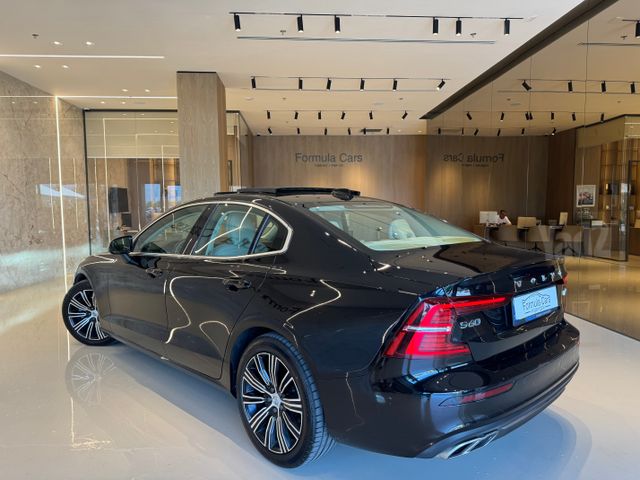 וולוו S60