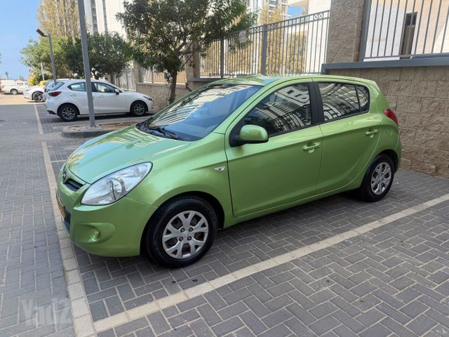 מודעת רכב יונדאי i20