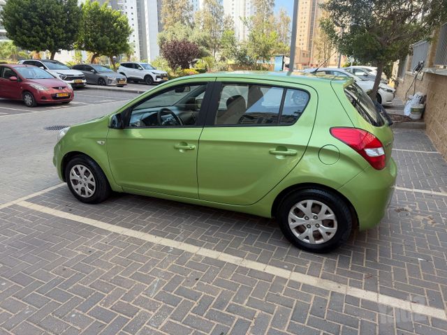 יונדאי i20