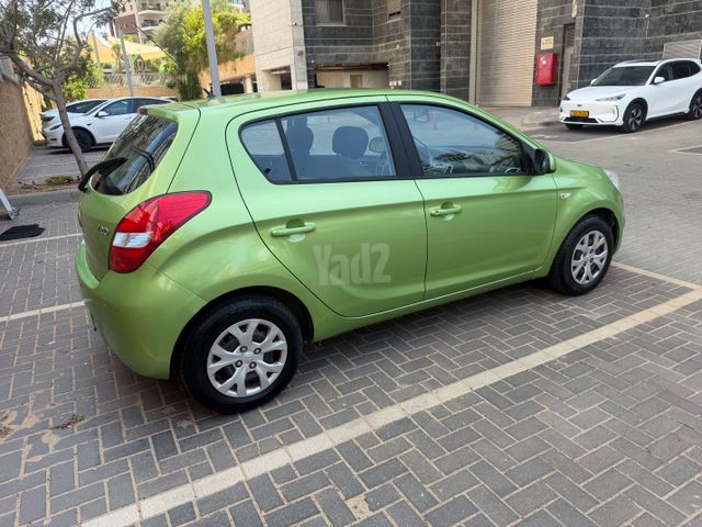 יונדאי i20