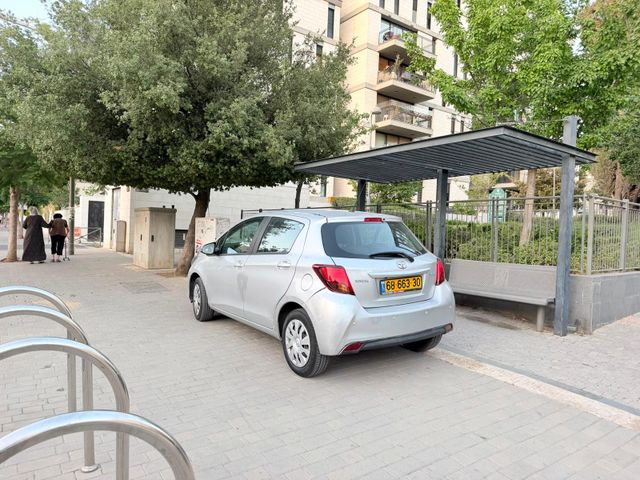 טויוטה יאריס