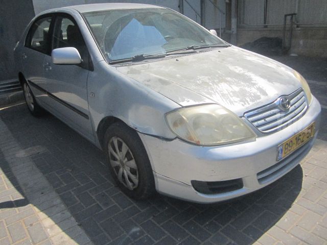 טויוטה קורולה