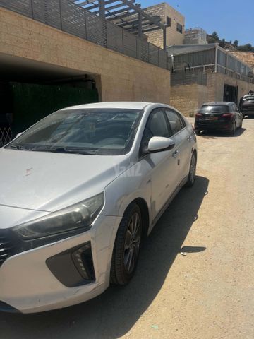 יונדאי איוניק