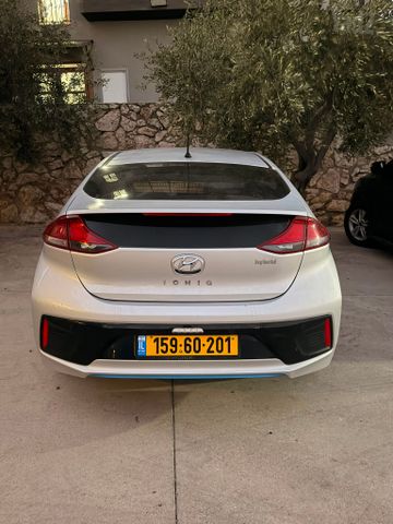 יונדאי איוניק