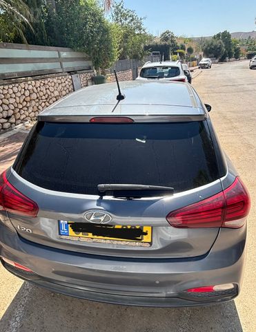 יונדאי i20