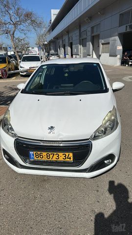 פיג'ו 208