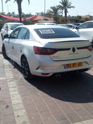 רנו מגאן