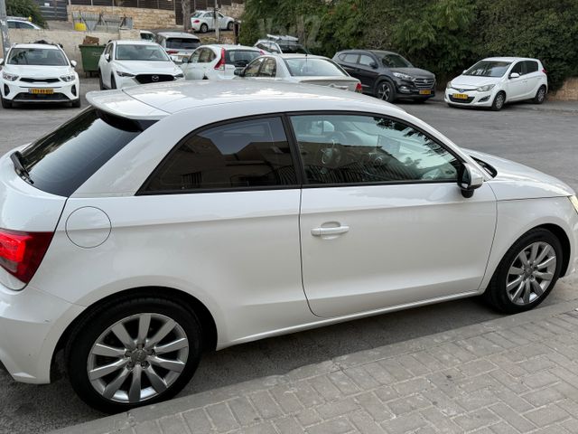 אאודי A1