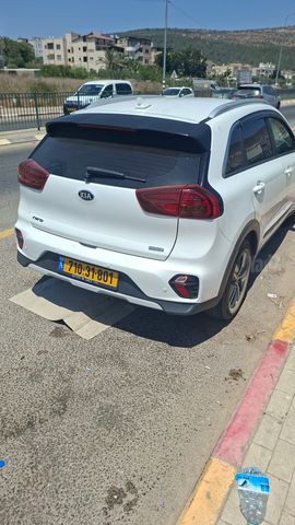 קיה נירו