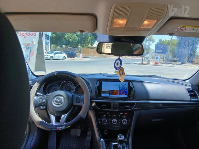 מודעת רכב מאזדה 6